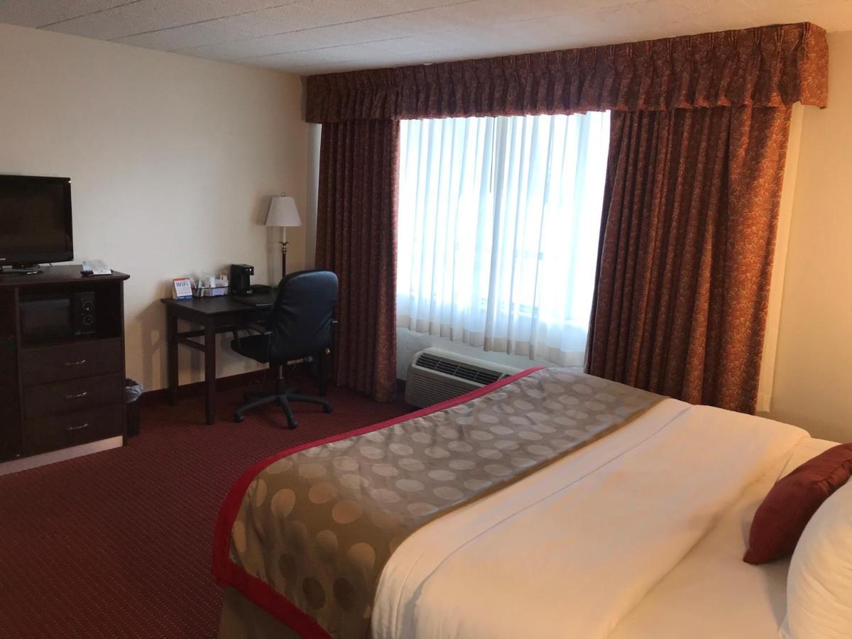 Ramada By Wyndham Ligonier Hotel Buitenkant foto